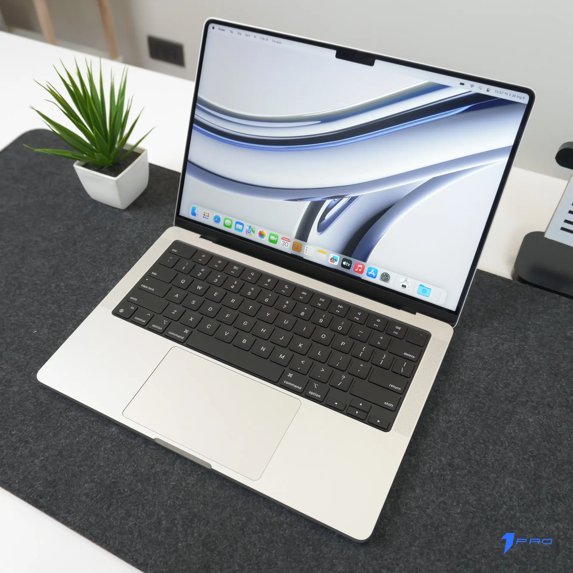 Dựng phim 4K trên Macbook pro m4