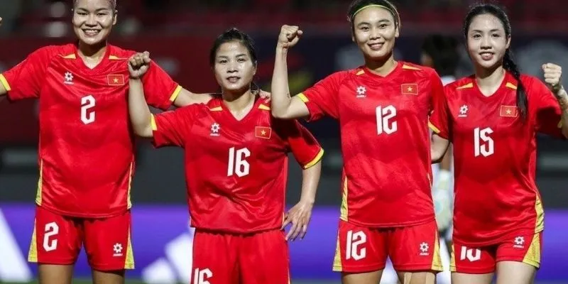 Đánh giá xu hướng bản quyền bóng đá