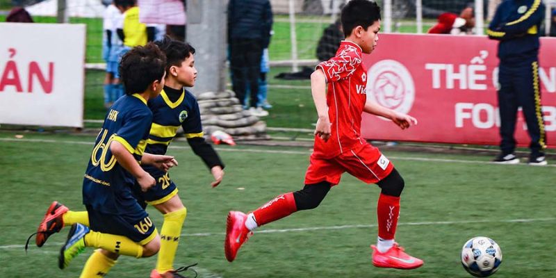 Đào tạo liên tục các lứa cầu thủ kế cận đầy tiềm năng