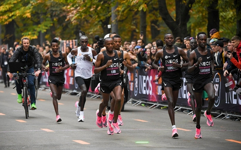 Chiến thuật tập luyện đỉnh cao để đạt tốc độ Sub-2