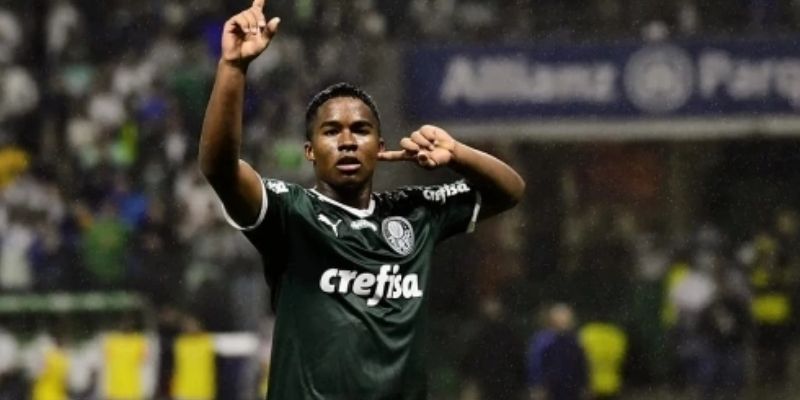 Phong cách thi đấu của Endrick Felipe