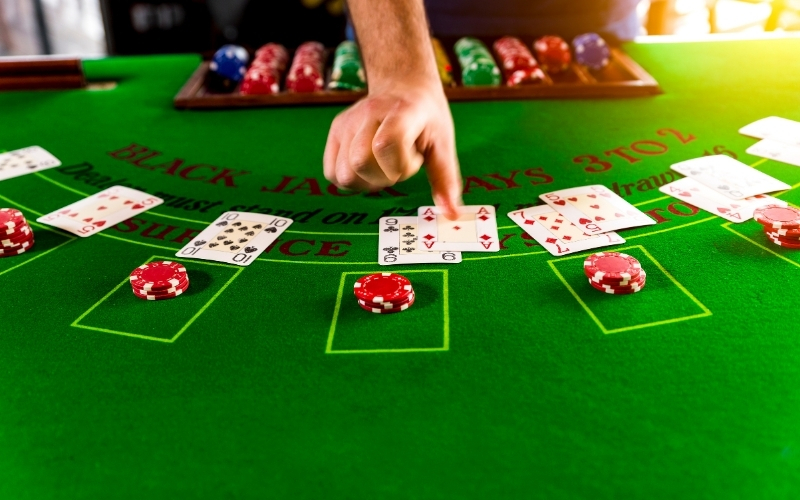 Cách giải tỏa căng thẳng qua các trò chơi bài đối kháng