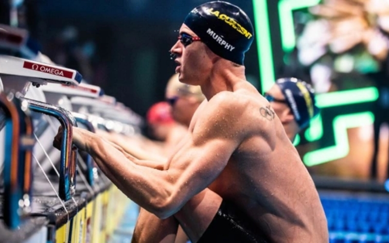 Lý do vận động viên bơi lội thường cạo sạch lông trước khi thi đấu.