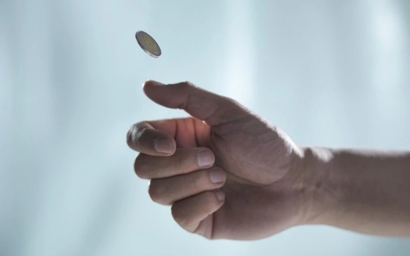 Tại sao thể thao chuyên nghiệp luôn chọn tung đồng xu