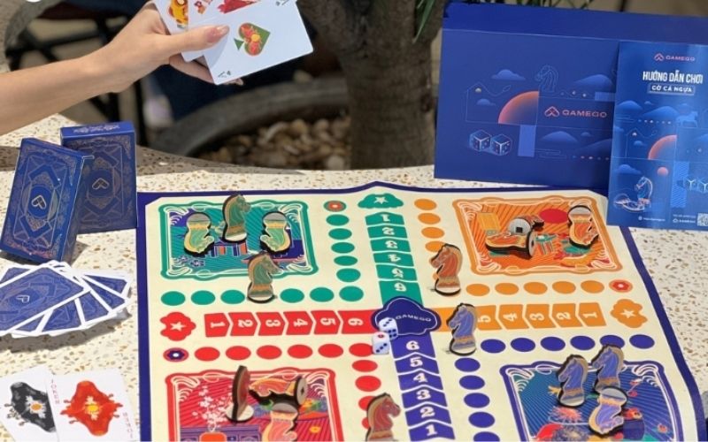 Giữ gìn nét đẹp ngày Tết Đưa game bài truyền thống về đúng giá trị vui vẻ, sum vầy.