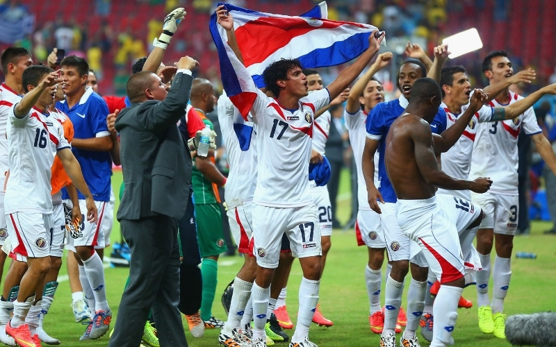 Những chiến thắng hủy diệt tạo nên cơn địa chấn lớn nhất vòng bảng World Cup
