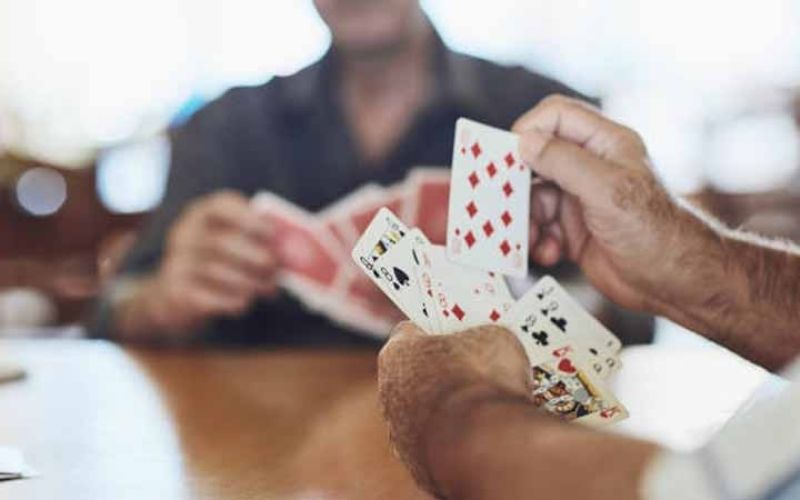 Chiến lược phân tích và quản lý bộ bài