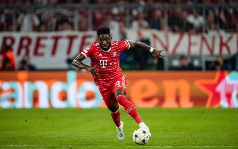 Sự khác biệt rõ nét giữa Full-back truyền thống và Wing-back hiện đại