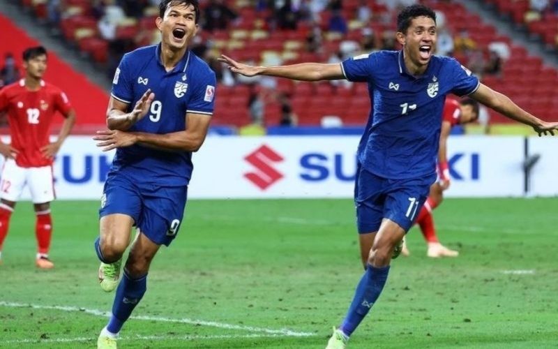 Thời kỳ thống trị của người Thái và sự trỗi dậy của các thế lực mới