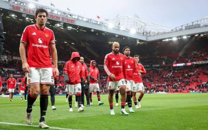 Băng đội trưởng Man Utd Áp lực vô hình khiến nhiều ngôi sao đánh mất chính mình
